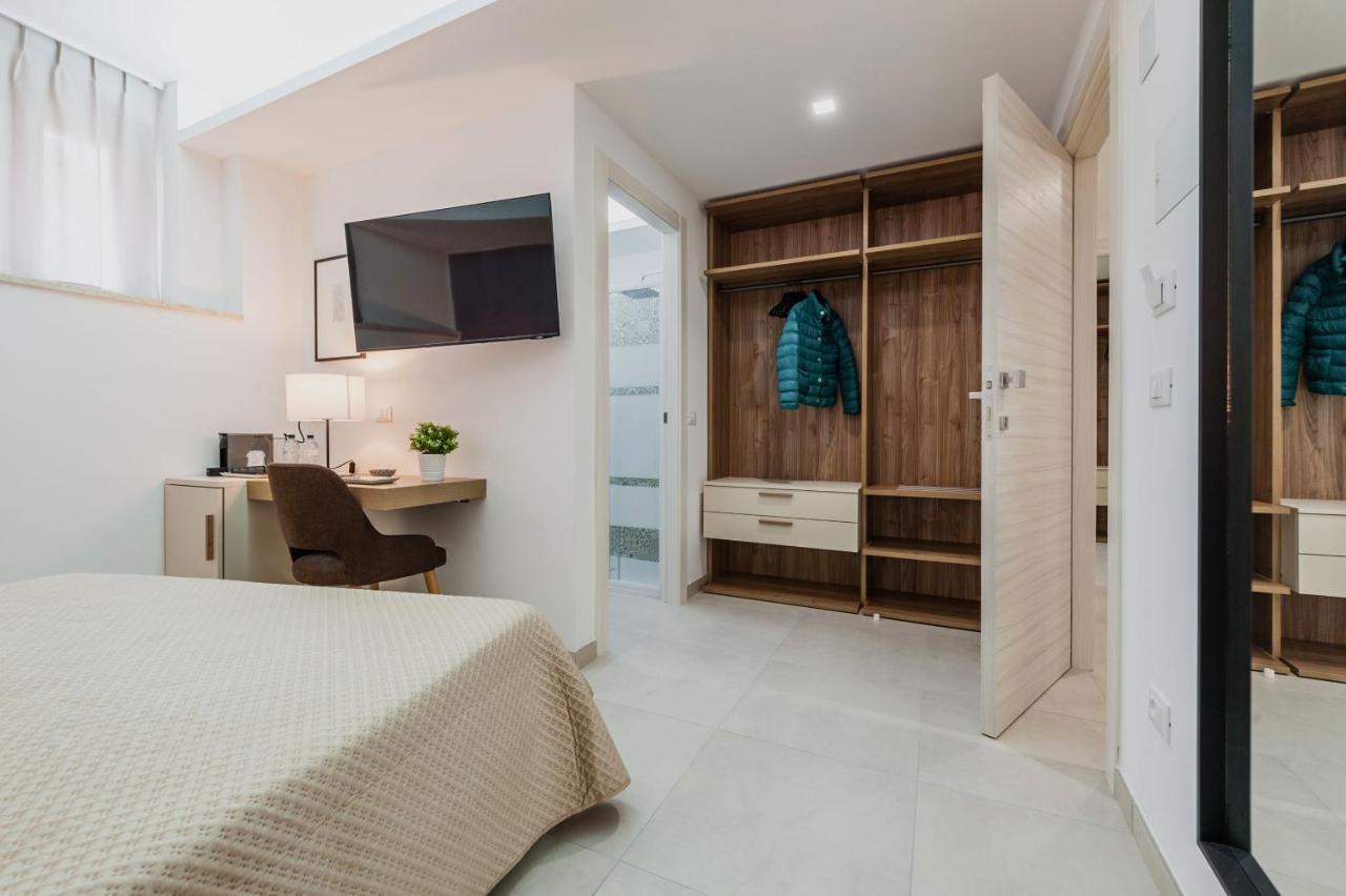 Archimede'S Rooms Syracuse Екстер'єр фото
